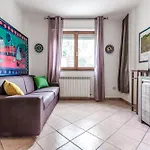 Daire Hostly-san Giuliano Suite-between Pisa And Lucca