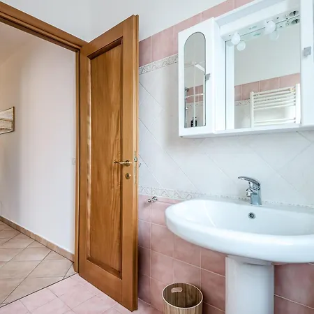 Hostly-san Giuliano Suite-between Pisa And Lucca Daire
